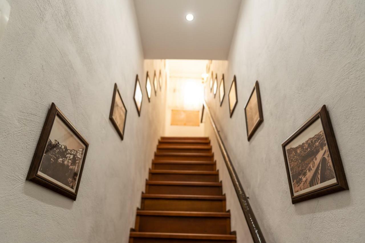 Historic Apartment In The Heart Of The City เวลีคอเทอร์โนโว ภายนอก รูปภาพ